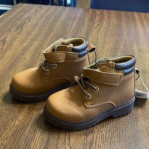 “5/$20” Kidgets size five toddler brown boots